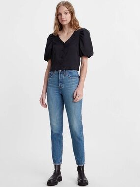 Levi's Wedgie Icon Jeans, size 28